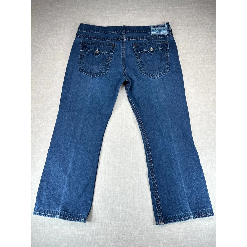 True Religion Bobby Jeans Mens 42 Blue Bootcut Made in USA Medium Wash Denim